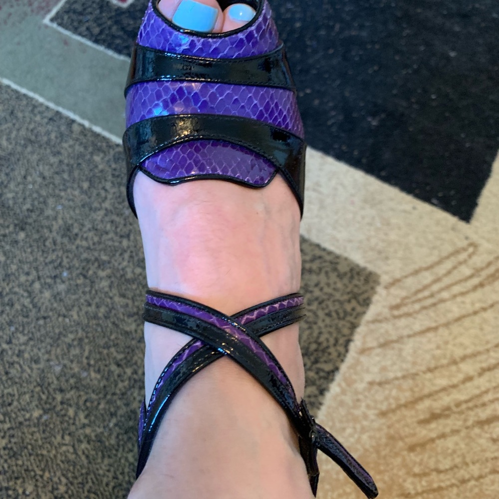 LAMB Pumps - Picture 5 of 11